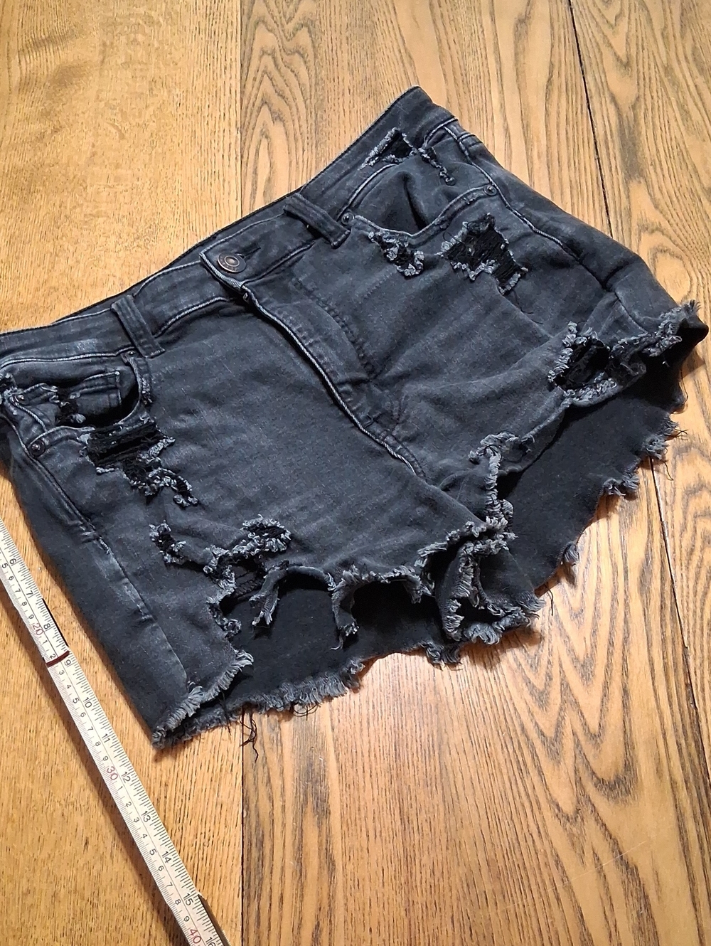 AMERICAN EAGLE JEAN SHORTS WOMENS 12 BLACK HIGH RISE SHORTIE Used STRETCH Denim
